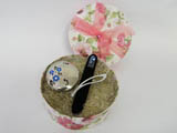 Gifts sets with glass file, tweezers and pocket mirror